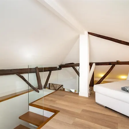Whome | Madalena Downtown Luxury Duplex-3